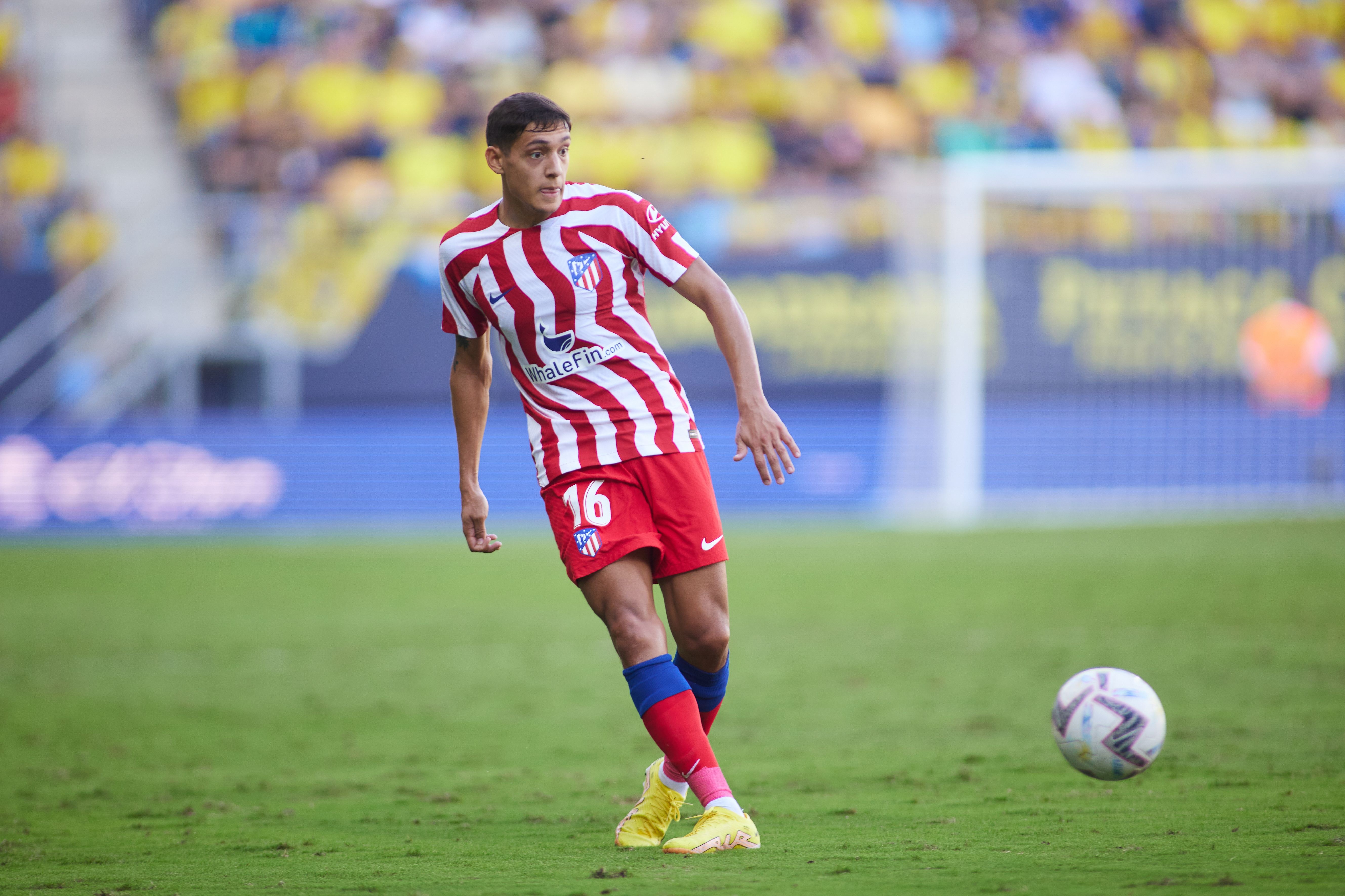 记者：马竞与尤文初步商谈莫利纳、冈萨雷斯互换交易