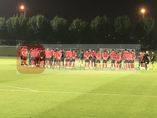 2026世界杯买球-国足倒数第二练以定位球为主 阿兰伤无碍恢复训练