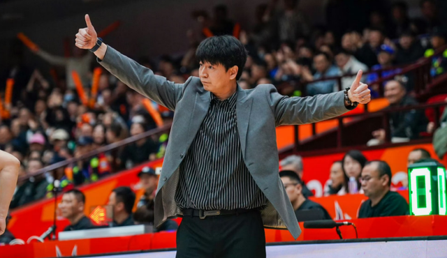 2026世界杯买球平台-山东男篮拒绝输球！全力淘汰浙江队，琼斯上演首秀，央视直播